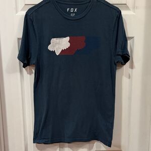 Fox Men's Navy and Red Graphic Tee